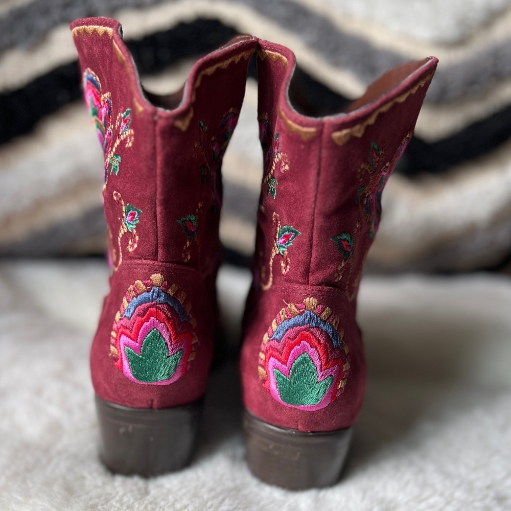 FARM RIO Marsala Boho EMBROIDERED Western ankle booties Size 7 US 36 EU - Picture 6 of 17